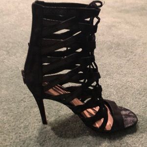 Via Spiga black caged open toe heel shoes size 8.5